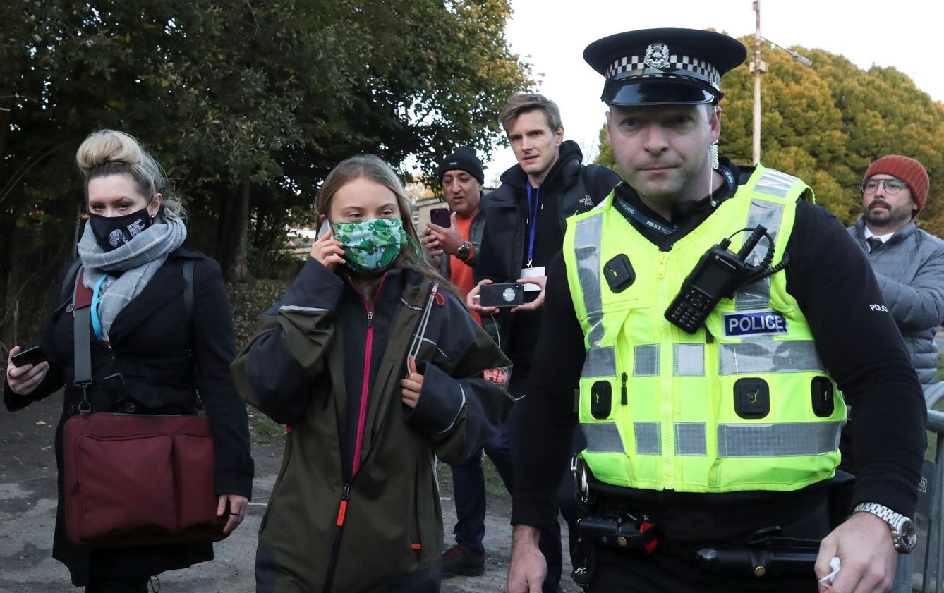 Greta Thunberg, acudiendo a un evento de la COP26 en Glasgow. (Reuters)