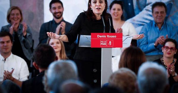 Foto: La vicesecretaria general del PSOE y portavoz en el Congreso, Adriana Lastra, en San Sebastián. (EFE)