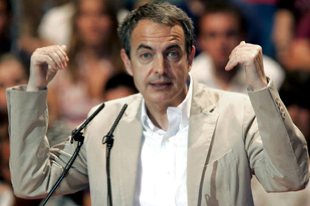Foto: Zapatero critica la actitud del PP ante la nueva ley del aborto y reprocha a Rajoy su "hipocresía"