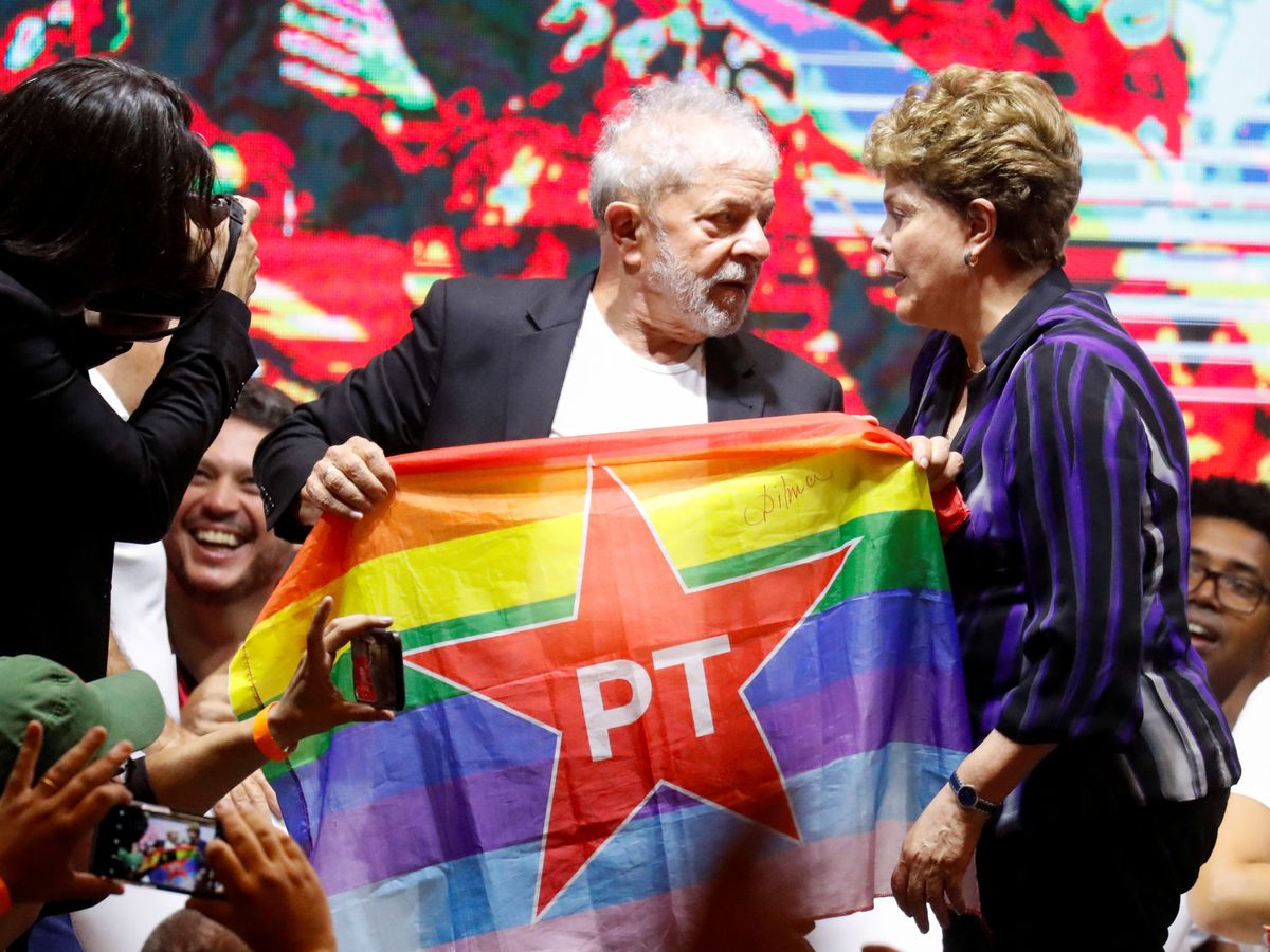 Foto: Lula da Silva y Dilma Rousseff, en un mitin el 22 de noviembre. (Reuters)