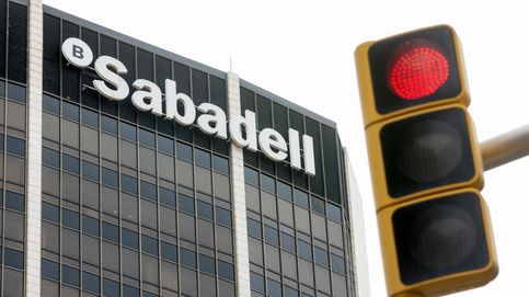 El 'proxy' Glass Lewis cuestiona el sueldo de la cúpula de Banco Sabadell