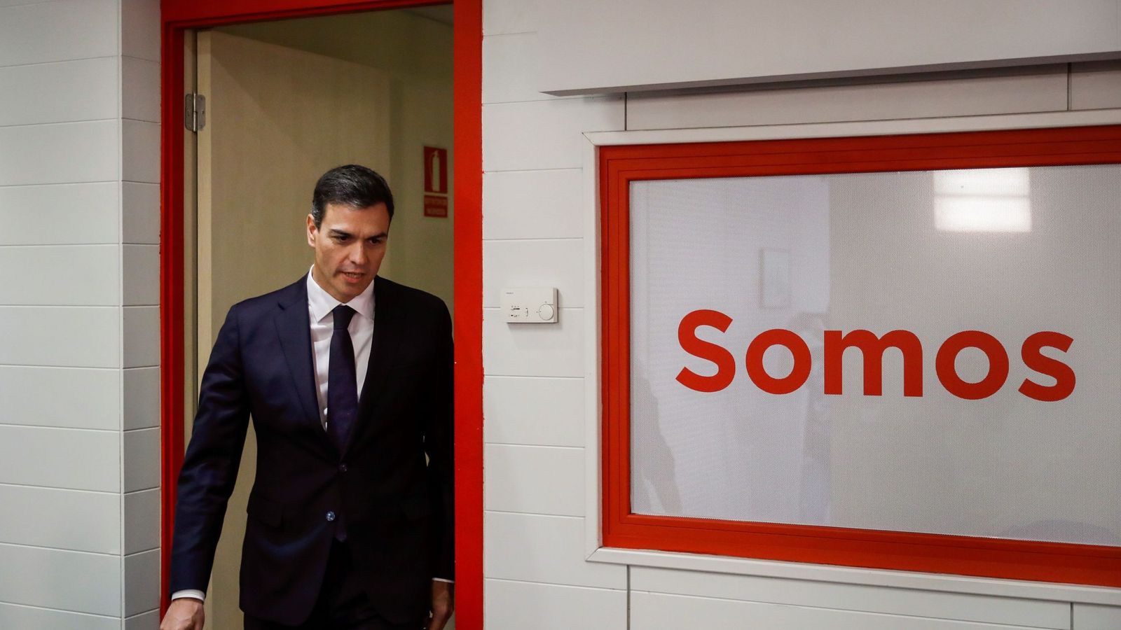 Foto: Pedro Sánchez, el pasado 15 de mayo en Ferraz tras su reunión en La Moncloa con Mariano Rajoy. (EFE)