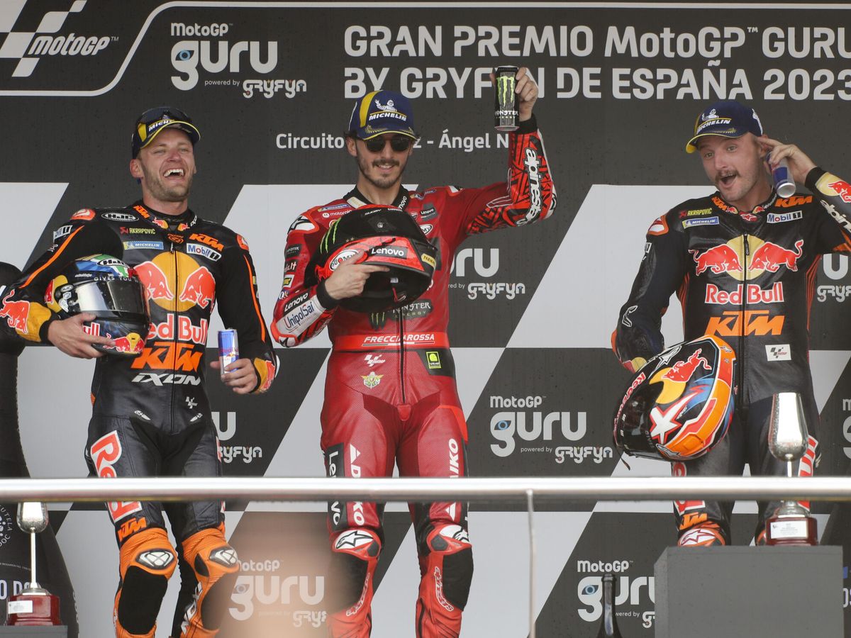 Foto: Pódium del Gran premio de España de Motogp. (EFE/Roman Rios)