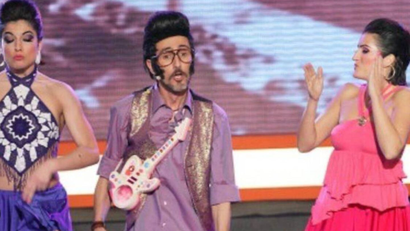 Rodolfo Chikilicuatre, con Silvia Abril en Eurovisión 2008. (YouTube)