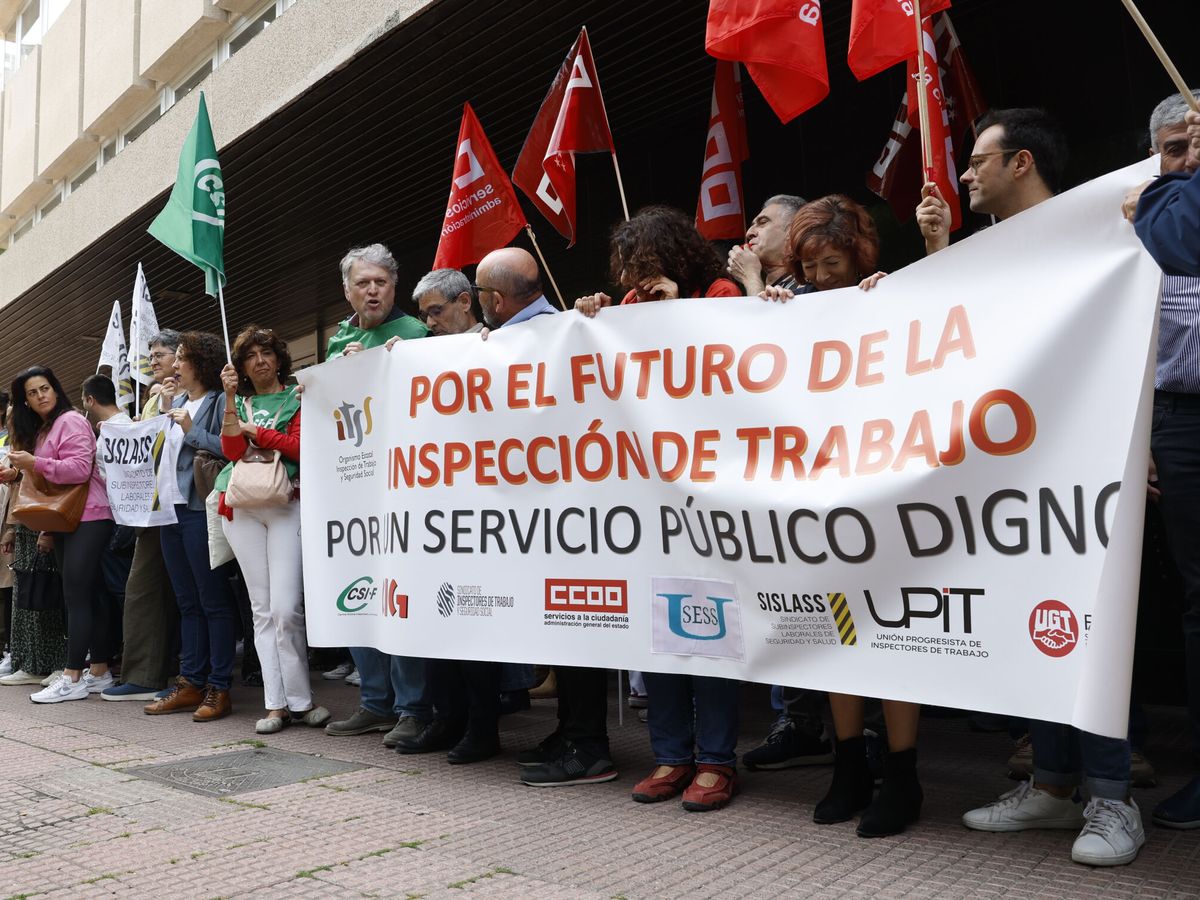 Foto: Protesta de los inspectores de Trabajo en mayo. (EFE/J.J. Guillén)
