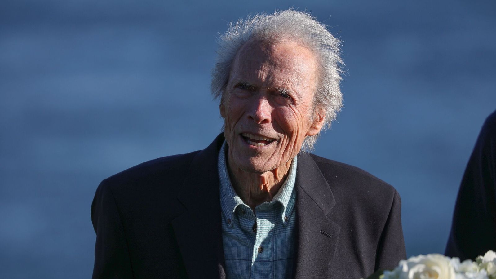 Clint Eastwood cumple 96 años: "No dejes entrar al viejo en ti"
