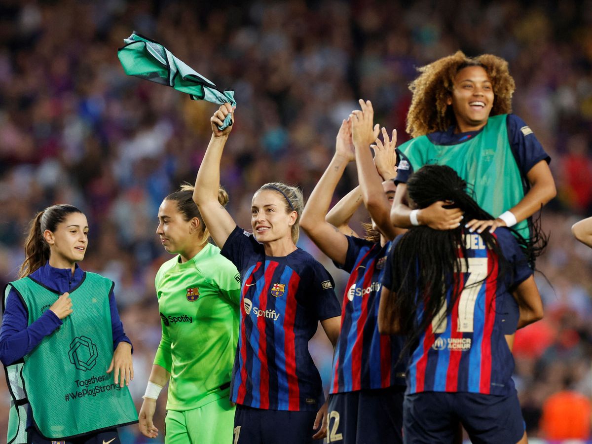 Foto: El Barça celebra su clasificación para la final en el Camp Nou. (Foto: Gea/Reuters)