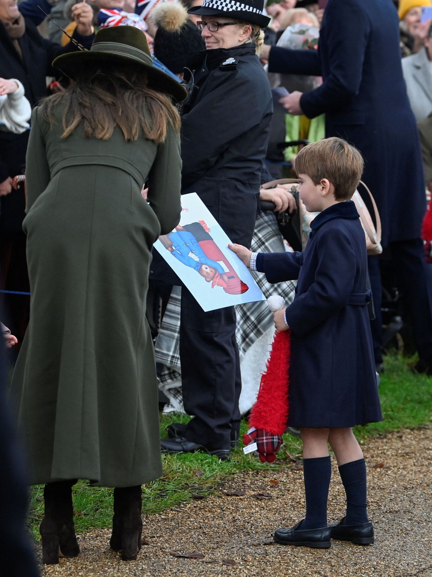 Kate Middleton junto a su hijo Louis. (Reuters/Toby Melville)