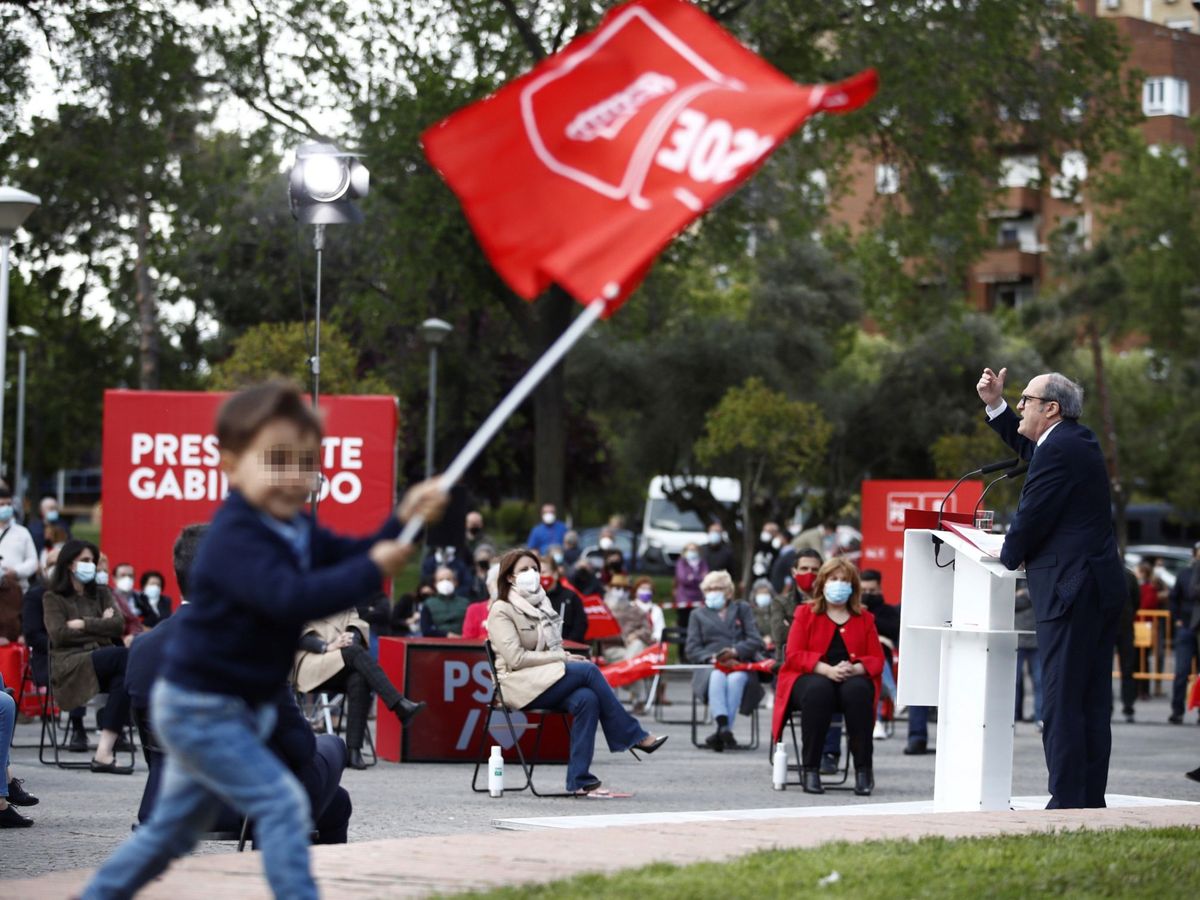 Foto: Acto de los socialistas en la campaña del 4 de mayo. (EFE)