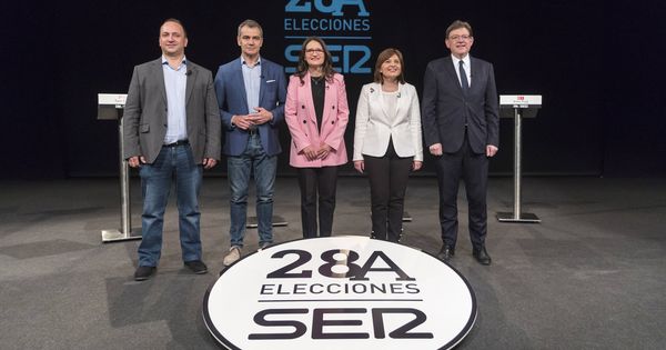 Foto: Dalmau (Podemos), Cantó (Cs), Oltra (Compromís), Bonig (PP) y Puig (PSPV), en un debate electoral organizado por la SER.