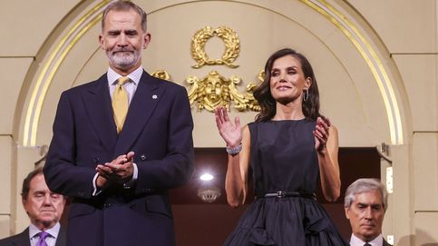 Los Reyes muestran su orgullo de padres en la noche de estreno del Teatro Real