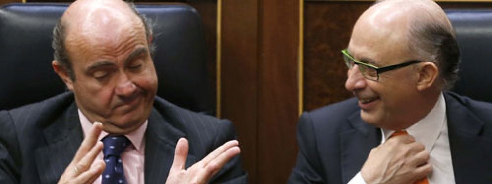 Foto: La 'tijera' de Rajoy no basta a Bruselas: España debe recortar aún más