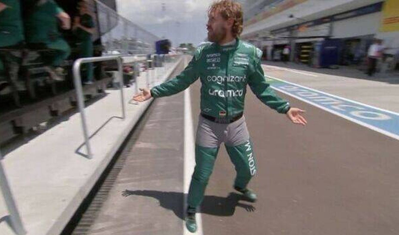 Vettel se puso unos calzoncillos encima de su mono a modo de protesta. (Sky Sports F1)