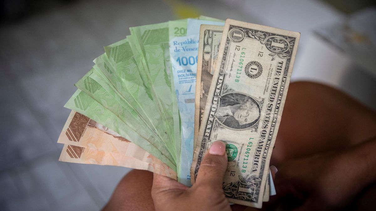 Hiperinflación en Venezuela: el precio del dólar supera el millón de bolívares