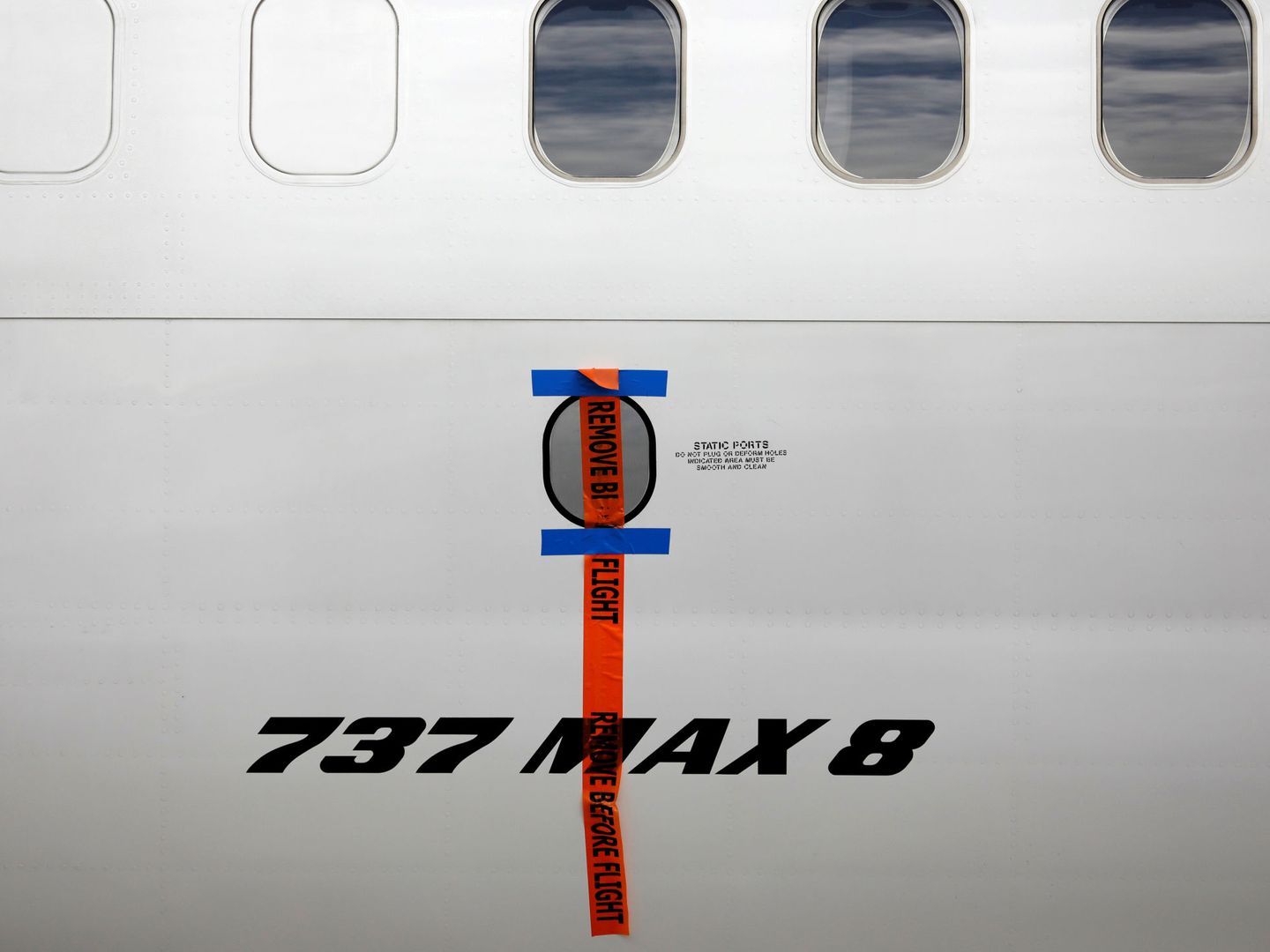 Un 737 MAX precintado en Indonesia. (Reuters)