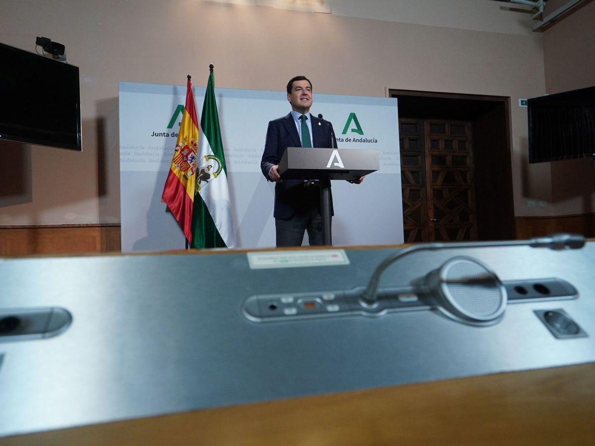 Foto: Fotografía facilitada por la Junta de Andalucía de su presidente, Juanma Moreno. (EFE)