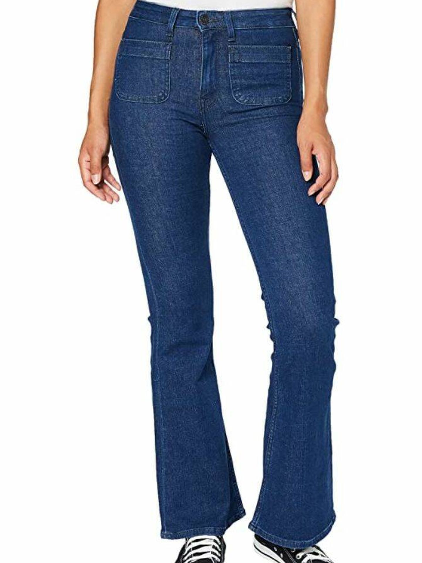 Los jeans más favorecedores para las mujeres con curvas y un