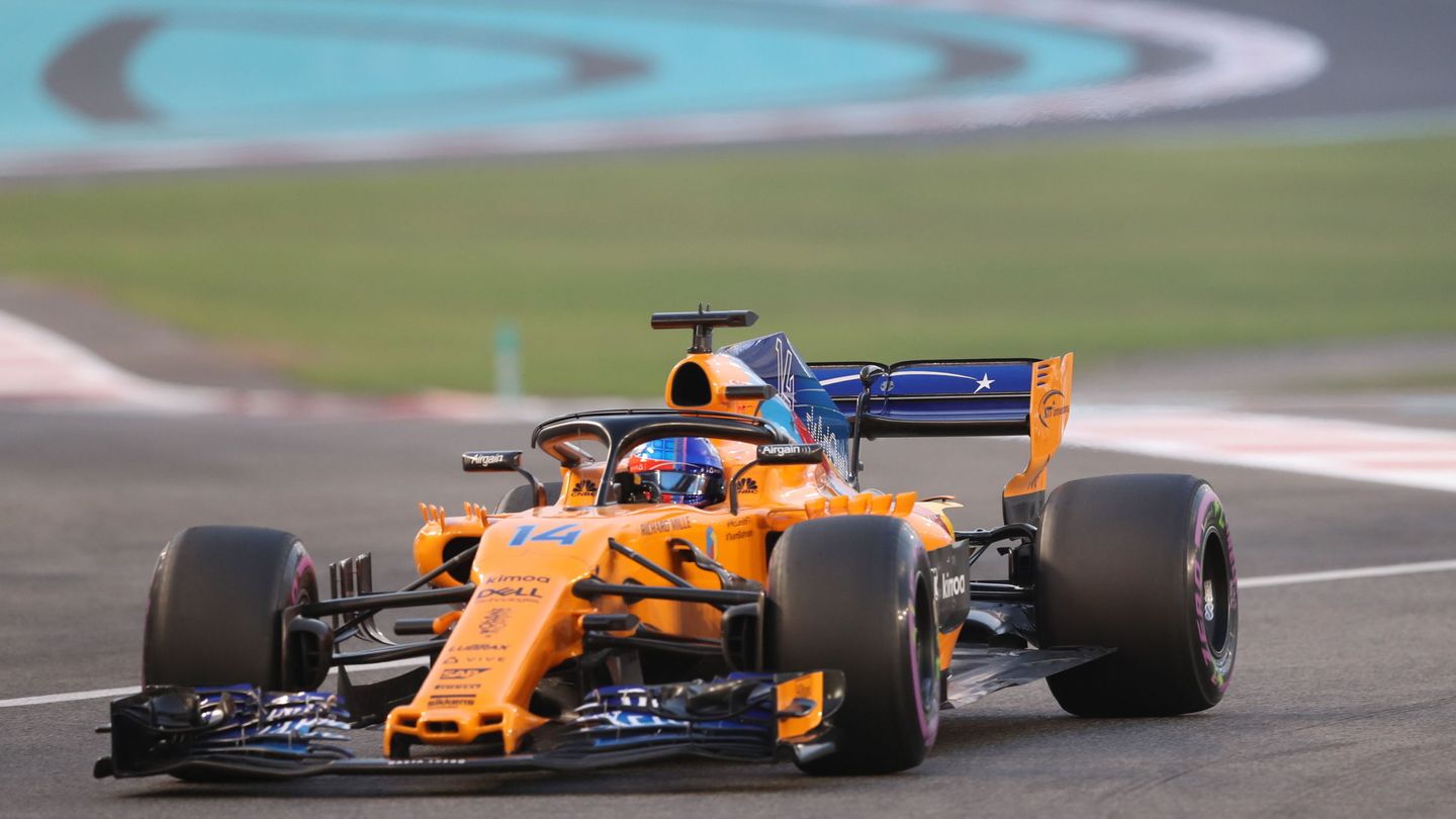 Fernando Alonso al volante de su McLaren la temporada pasada. (EFE)