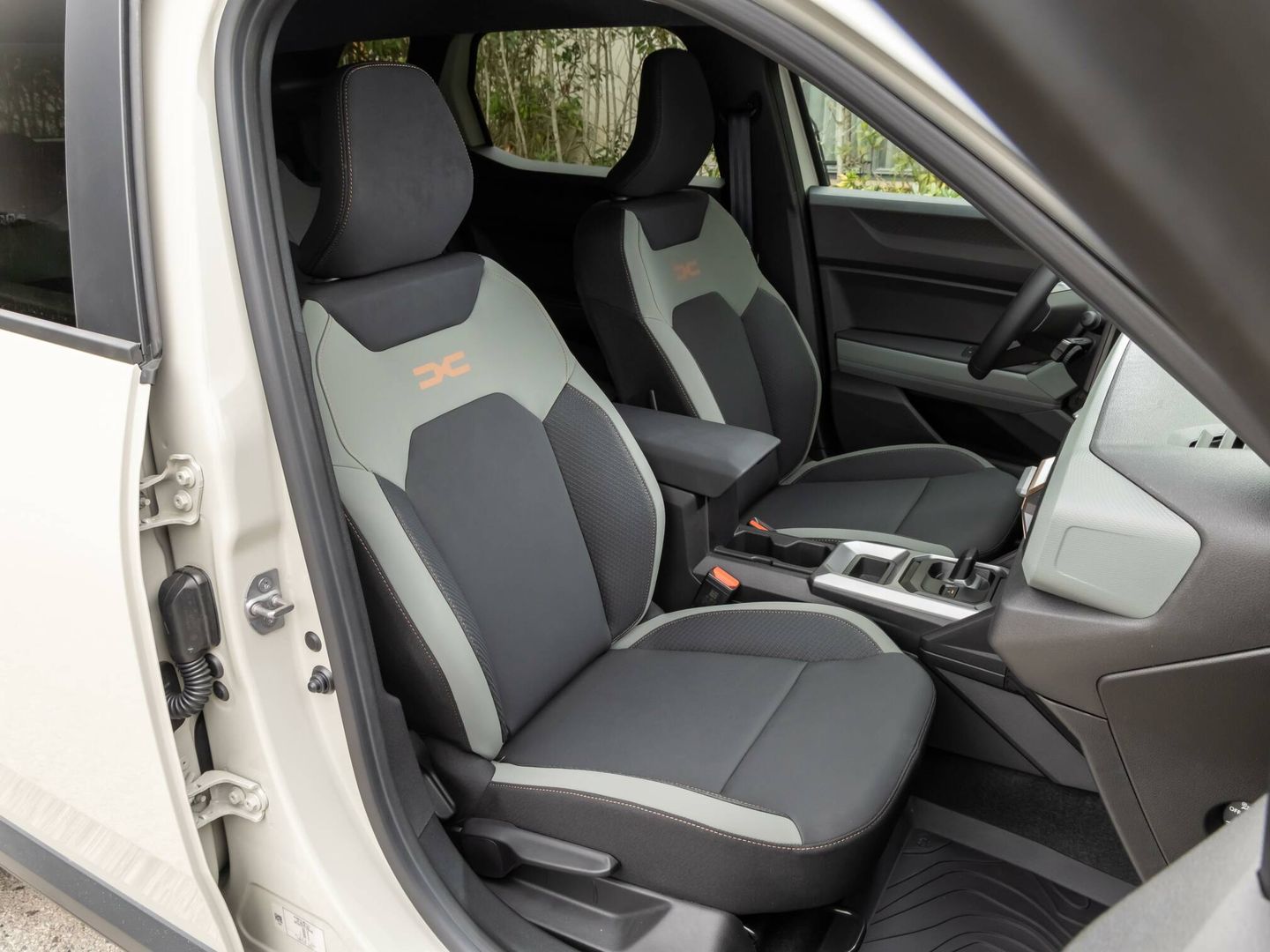 Se percibe como Dacia ha mejorado los asientos respecto a modelos anteriores de la marca.