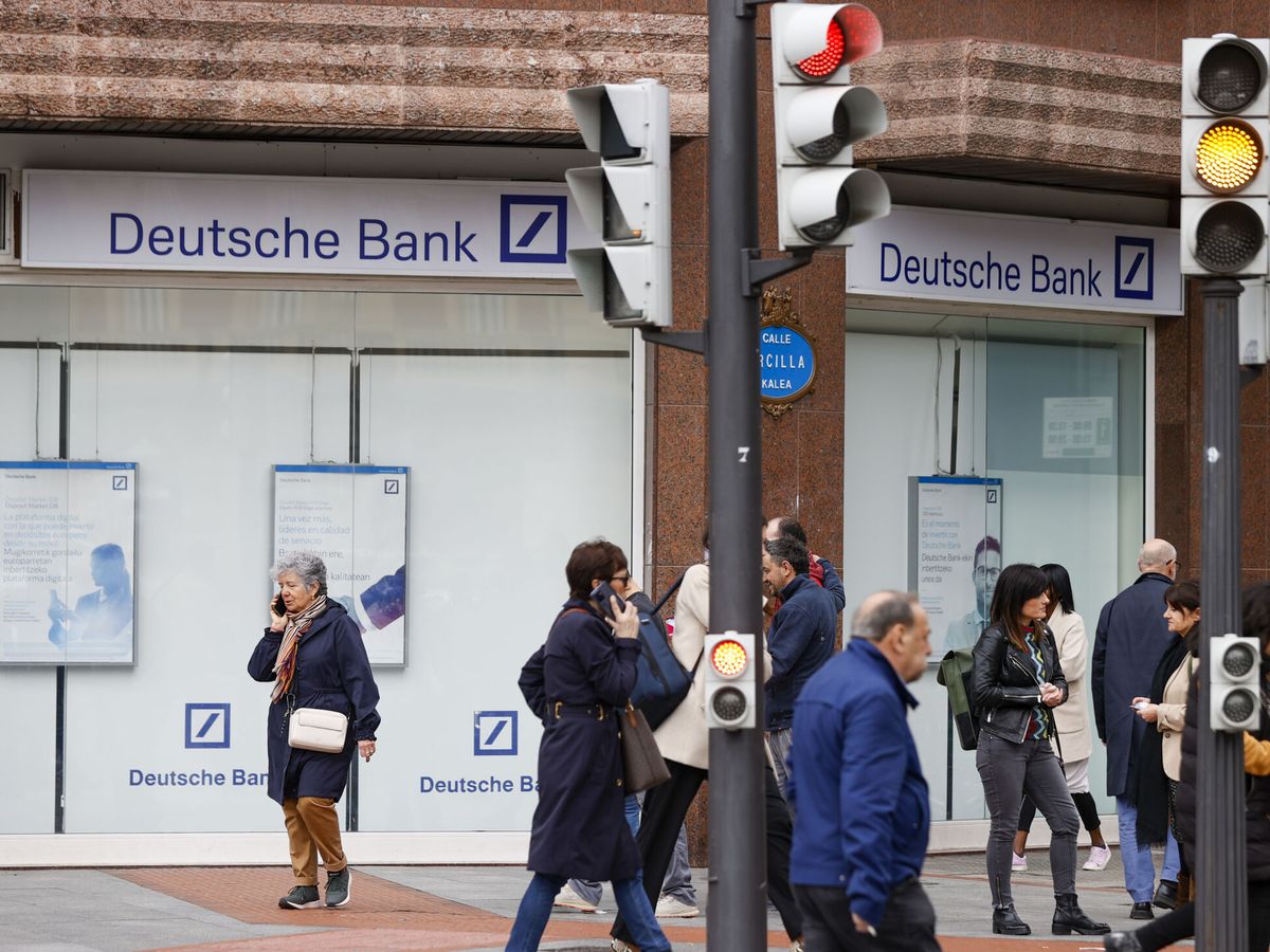 Foto: Oficina de Deutsche Bank en Bilbao. (EFE Luis Tejido)