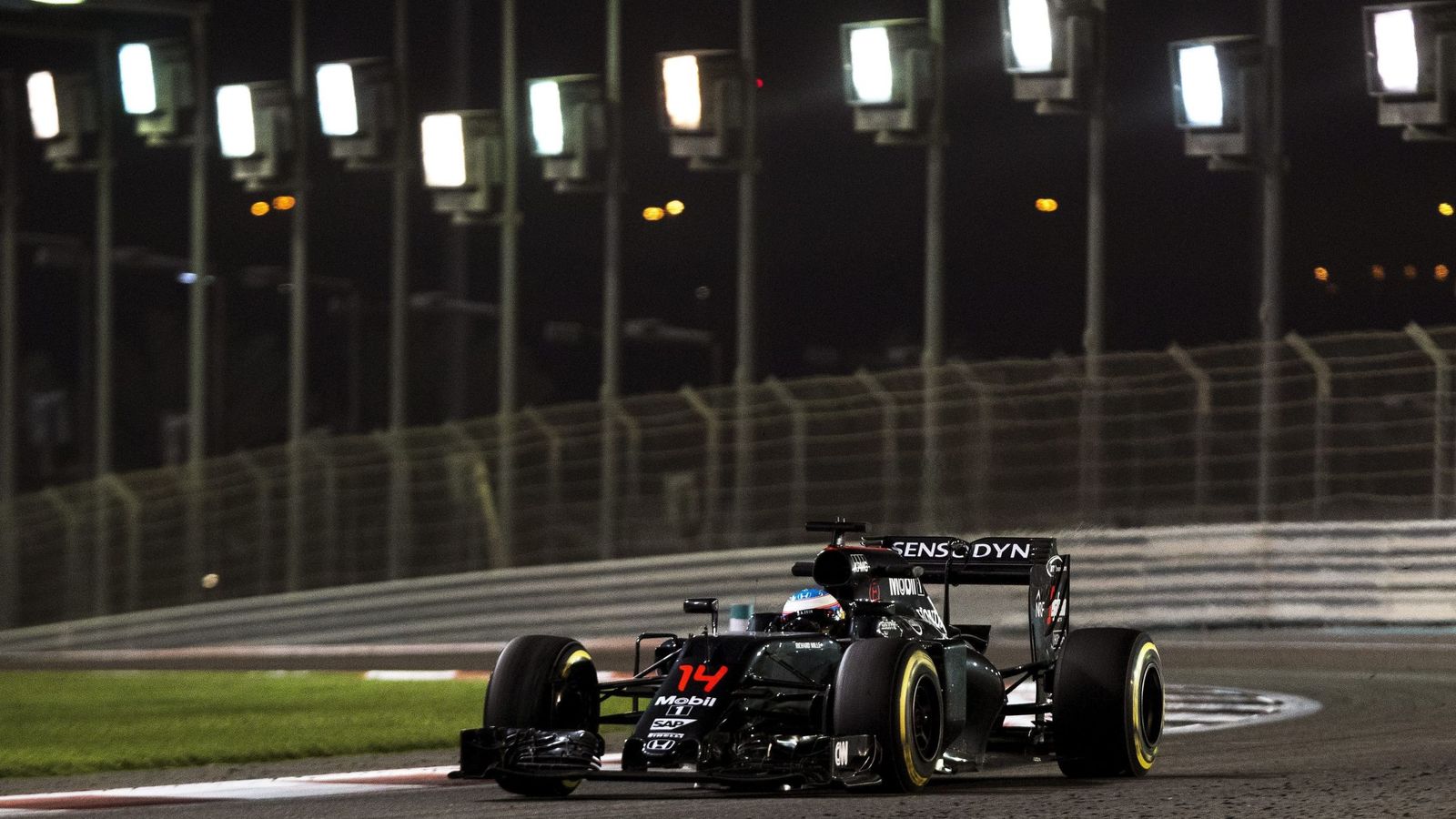 Foto: En la imagen, el McLaren de Fernando Alonso (EFE)