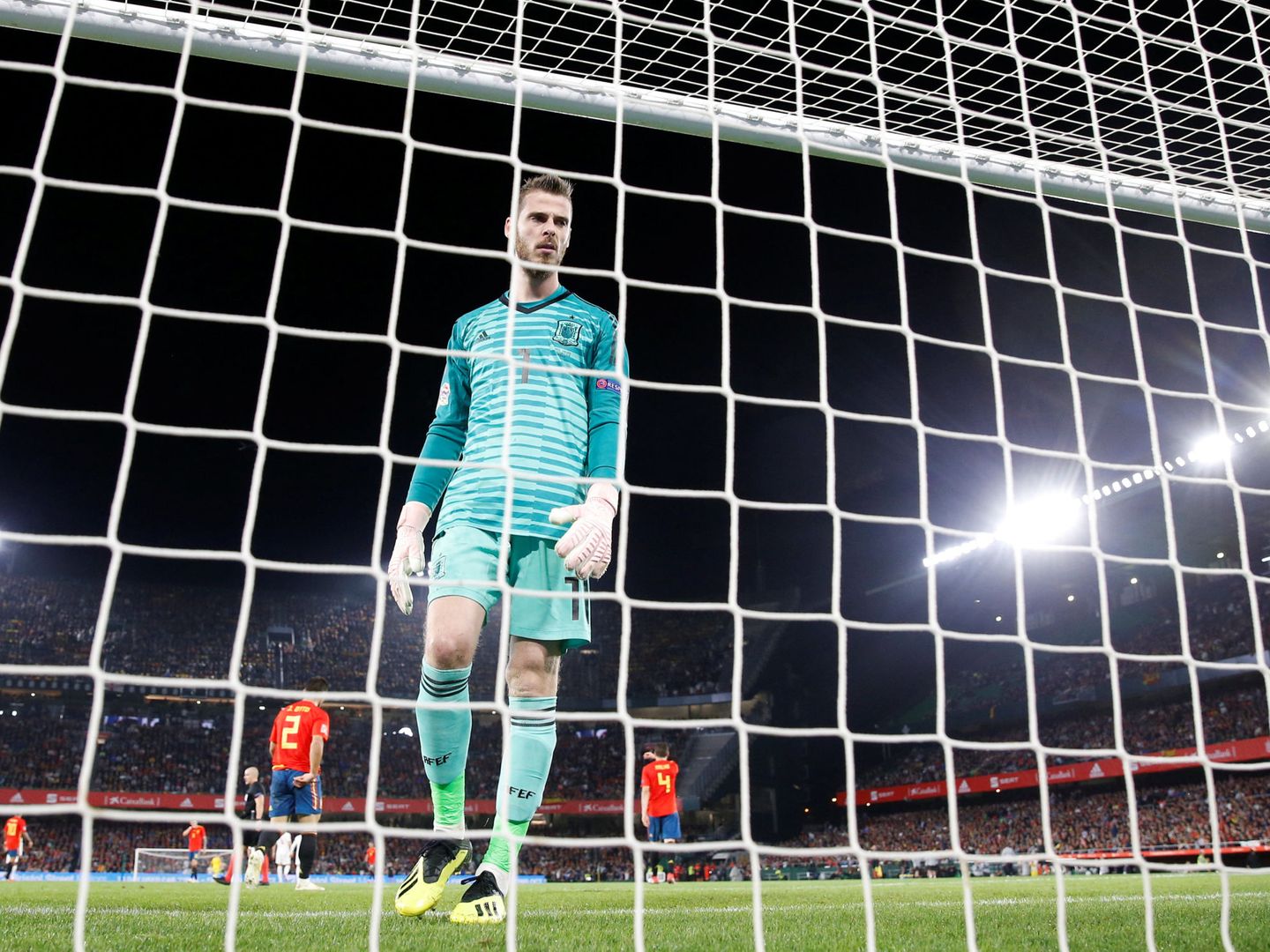 El rendimiento de David de Gea en la Selección está lejos del que muestra en el Manchester United. (Reuters)