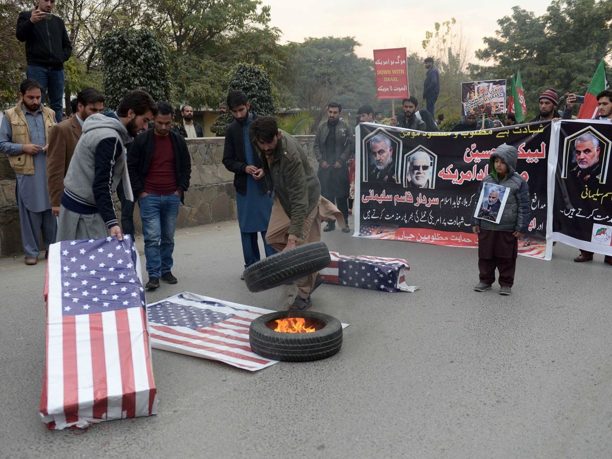 Foto: Protesta contra Estados Unidos por el asesinato de Soleimani. (EFE)