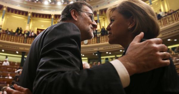 Foto: Fotografía de archivo de Mariano Rajoy y María Dolores de Cospedal en el Congreso. (EFE)
