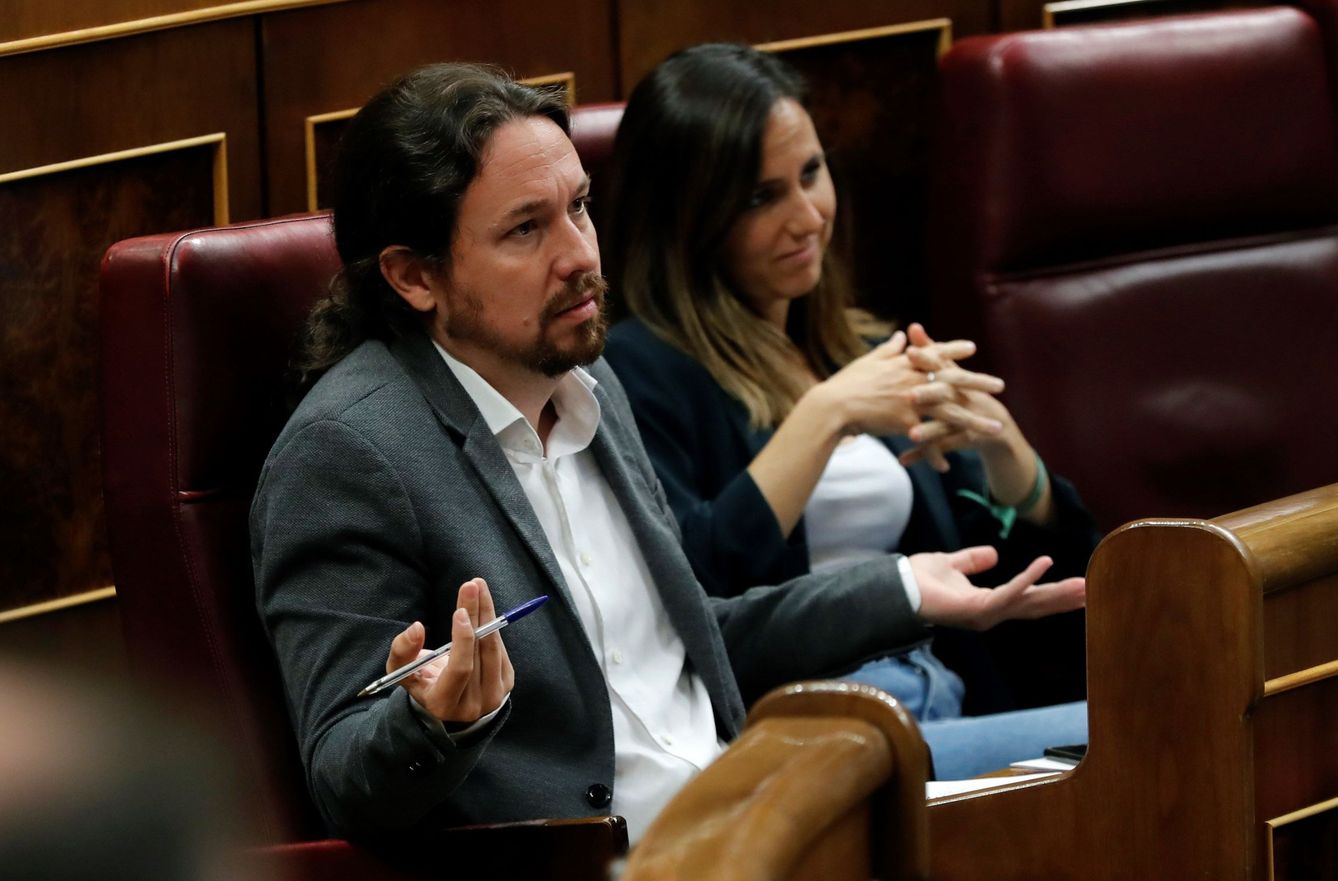 Pablo Iglesias, junto a Ione Belarra, en el Congreso de los Diputados. (EFE)