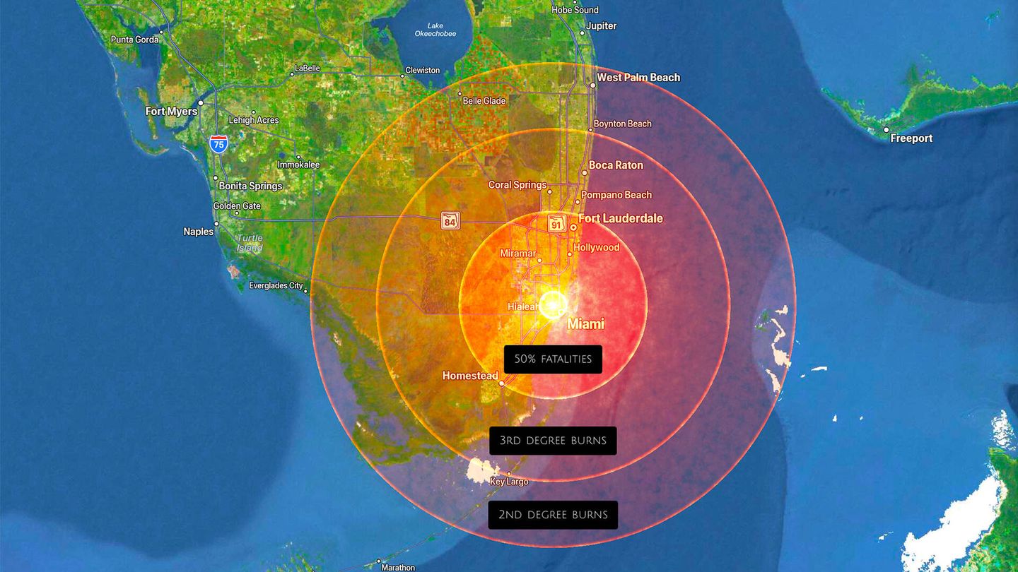 Bola de fuego del impacto de un asteroide de 300 metros en Miami.