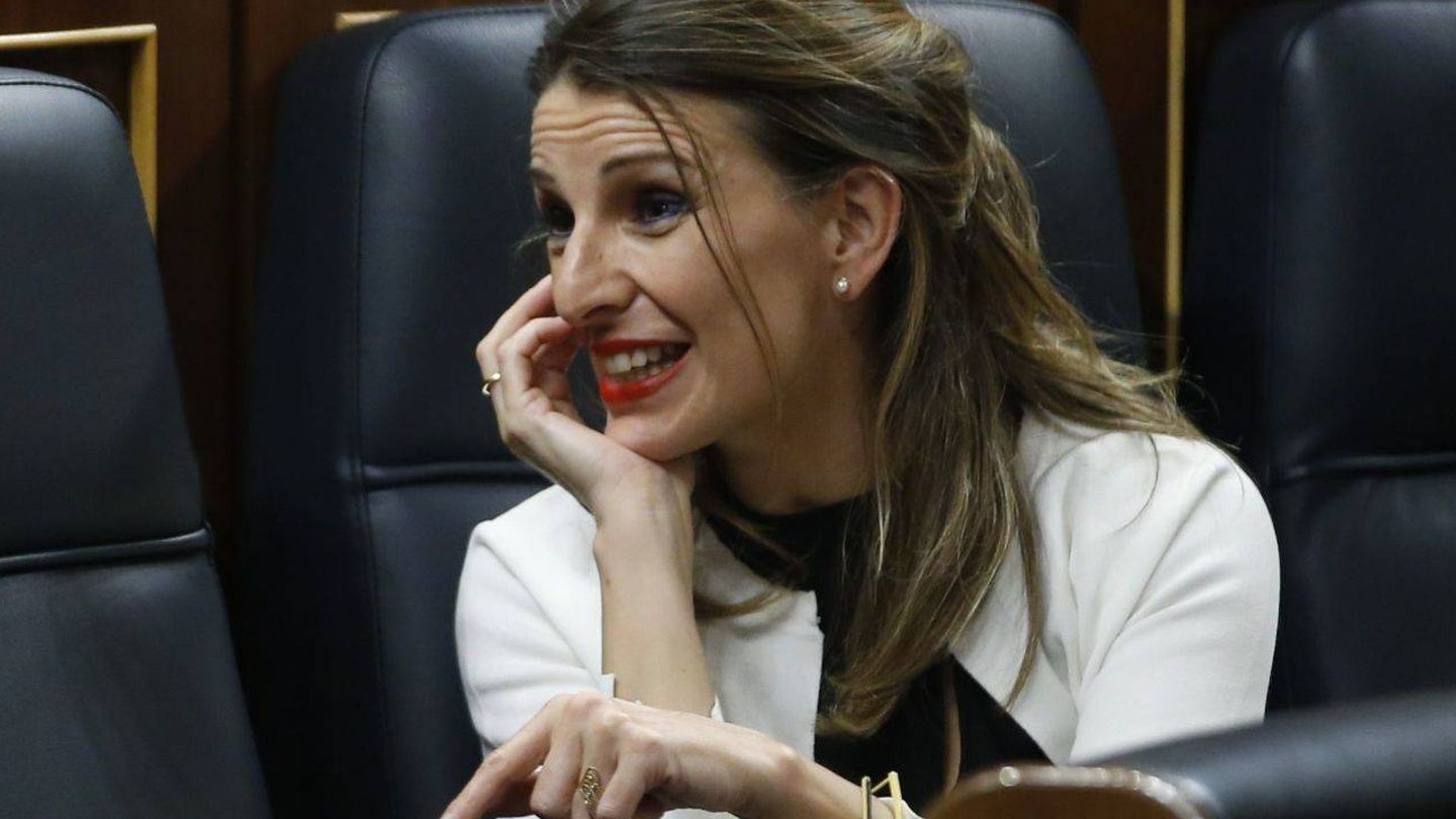 Yolanda Díaz, con semirrecogido en el Congreso de los Diputados. (EFE)