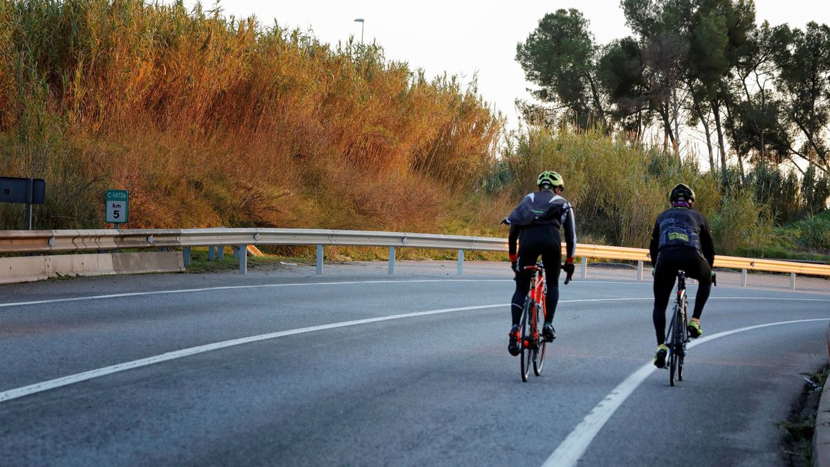 El riesgo de montar en bici en España: las carreteras que ningún ciclista quiere cruzar