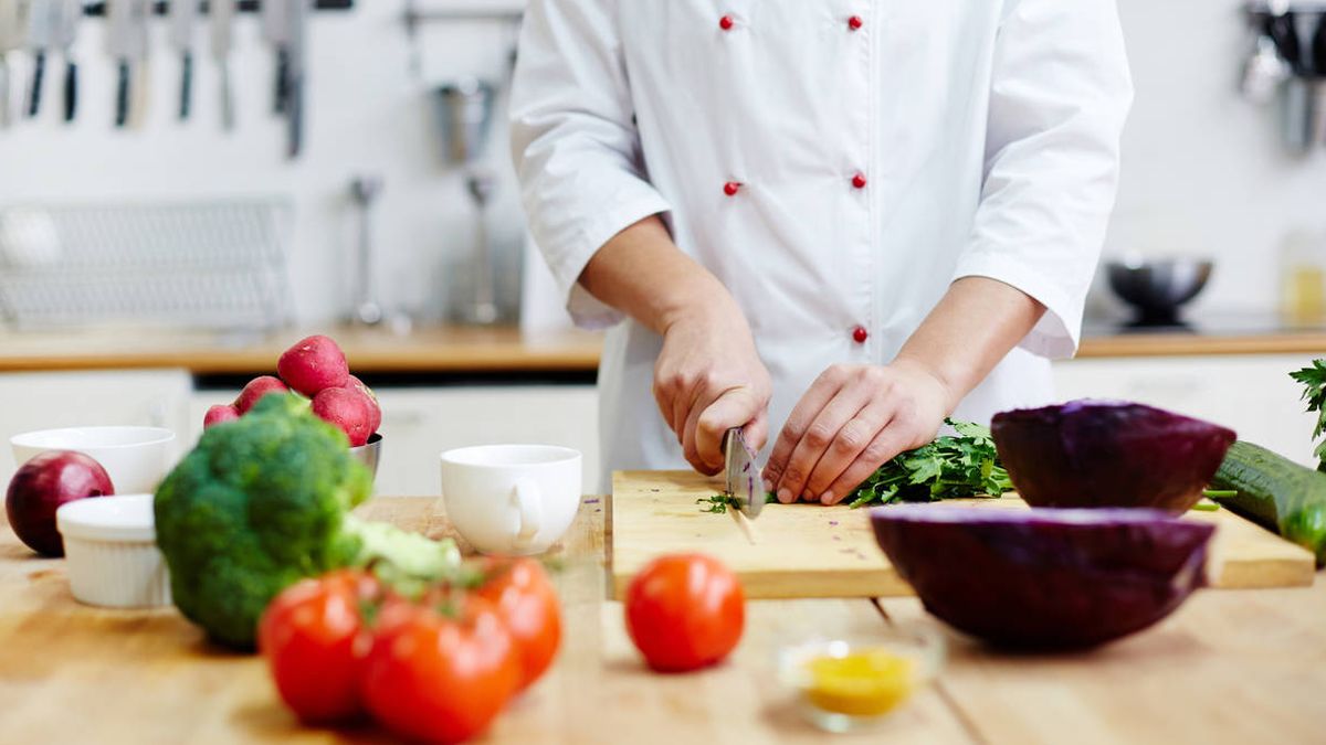 Cocineros Con Estrella ¿qué Hay Que Estudiar Para Ser Chef Profesional