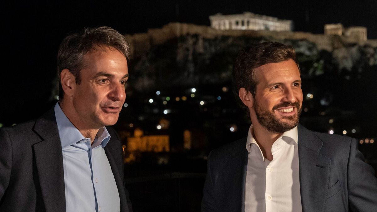 Casado se reúne con el primer ministro de Grecia tras la visita de Sánchez a Turquía