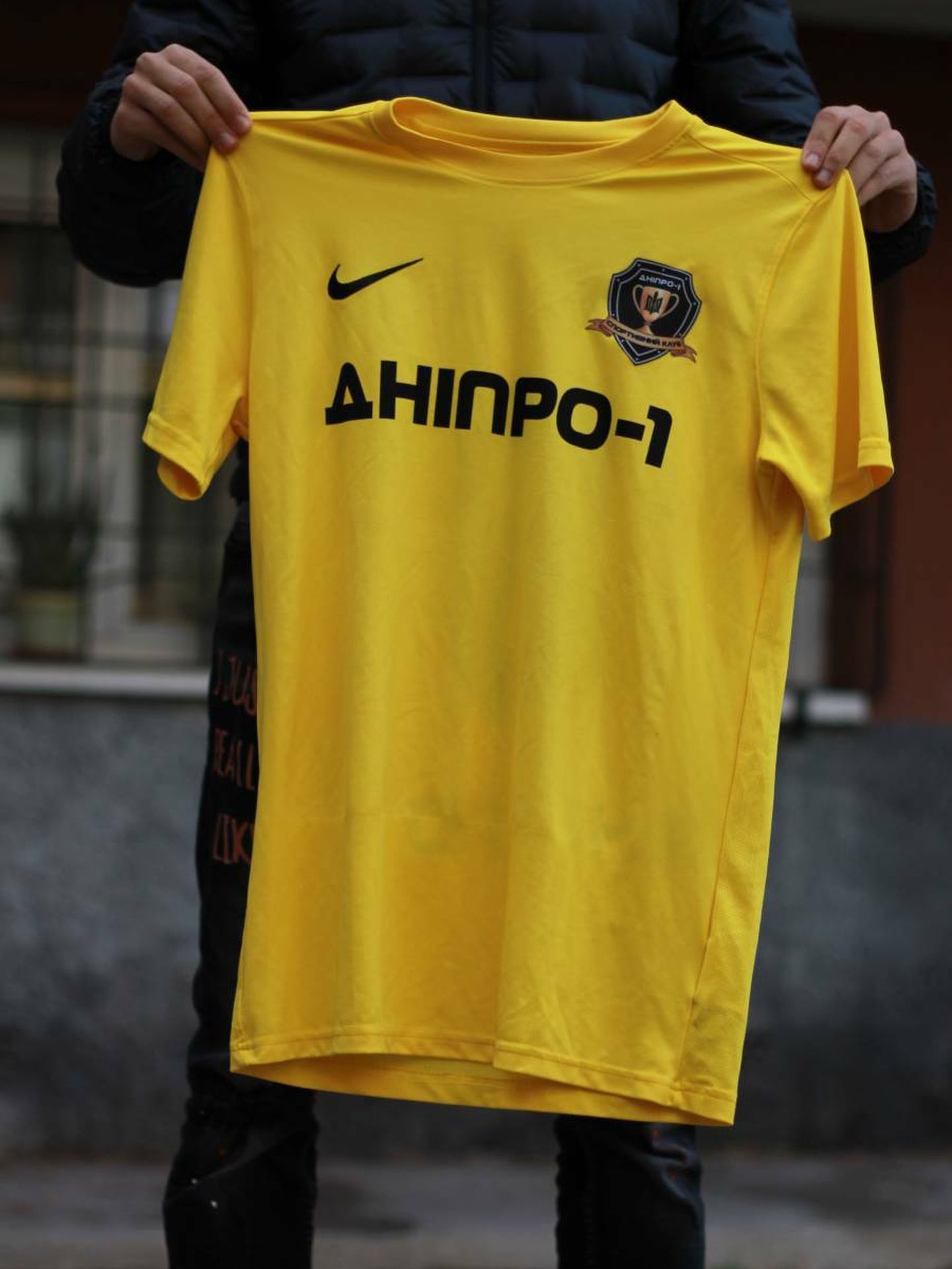 Camiseta del FC Dnipro. (A.F.)