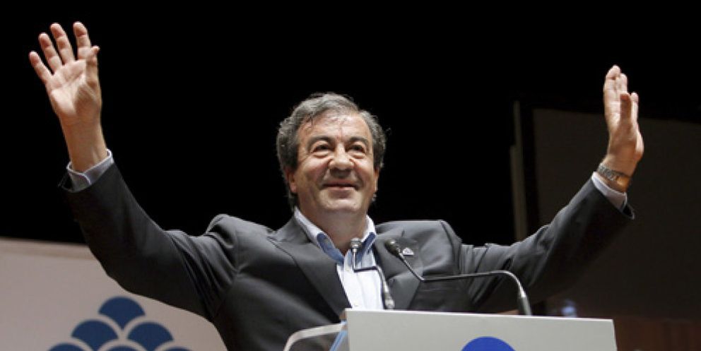 Foto: Álvarez Cascos, elegido presidente de Asturias por mayoría simple
