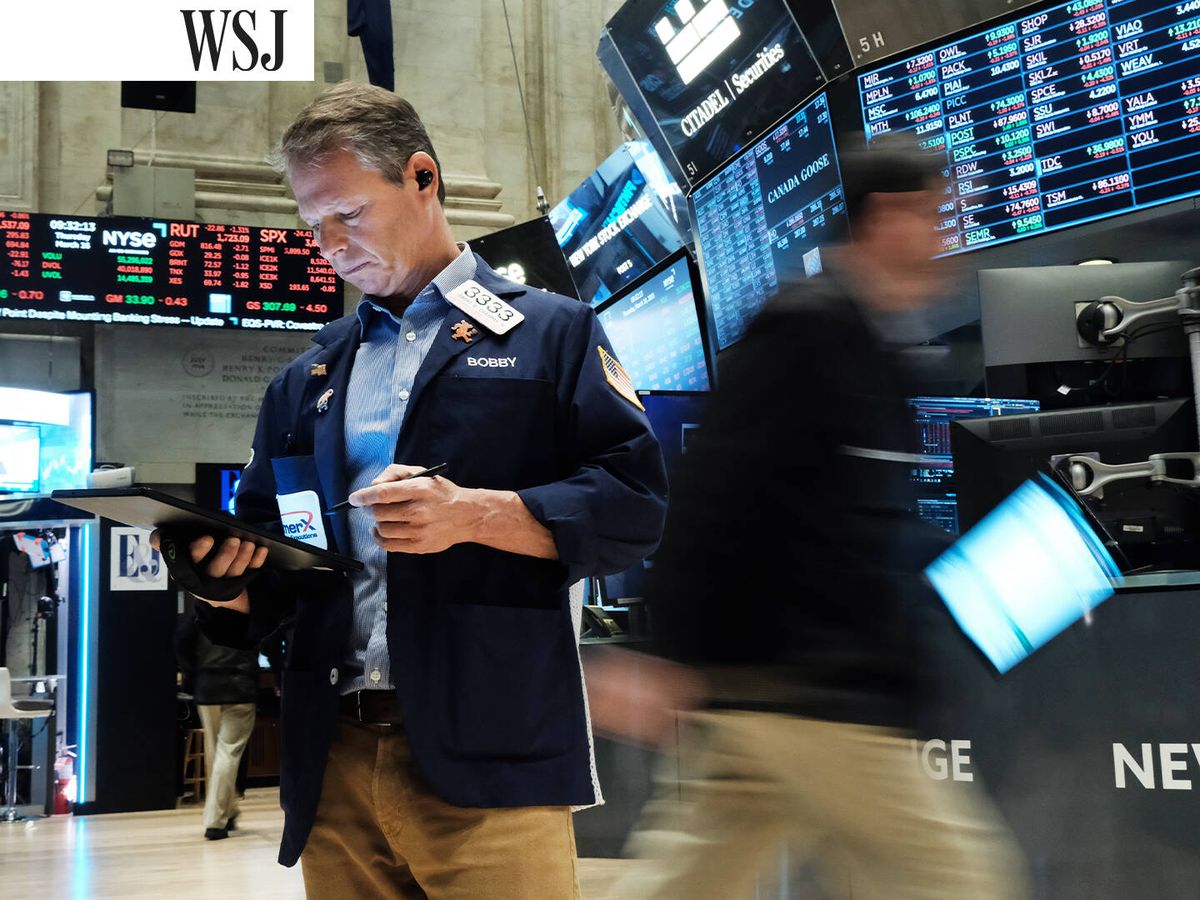 Foto: Inversores en la Bolsa de Nueva York. (Getty/Spencer Platt)
