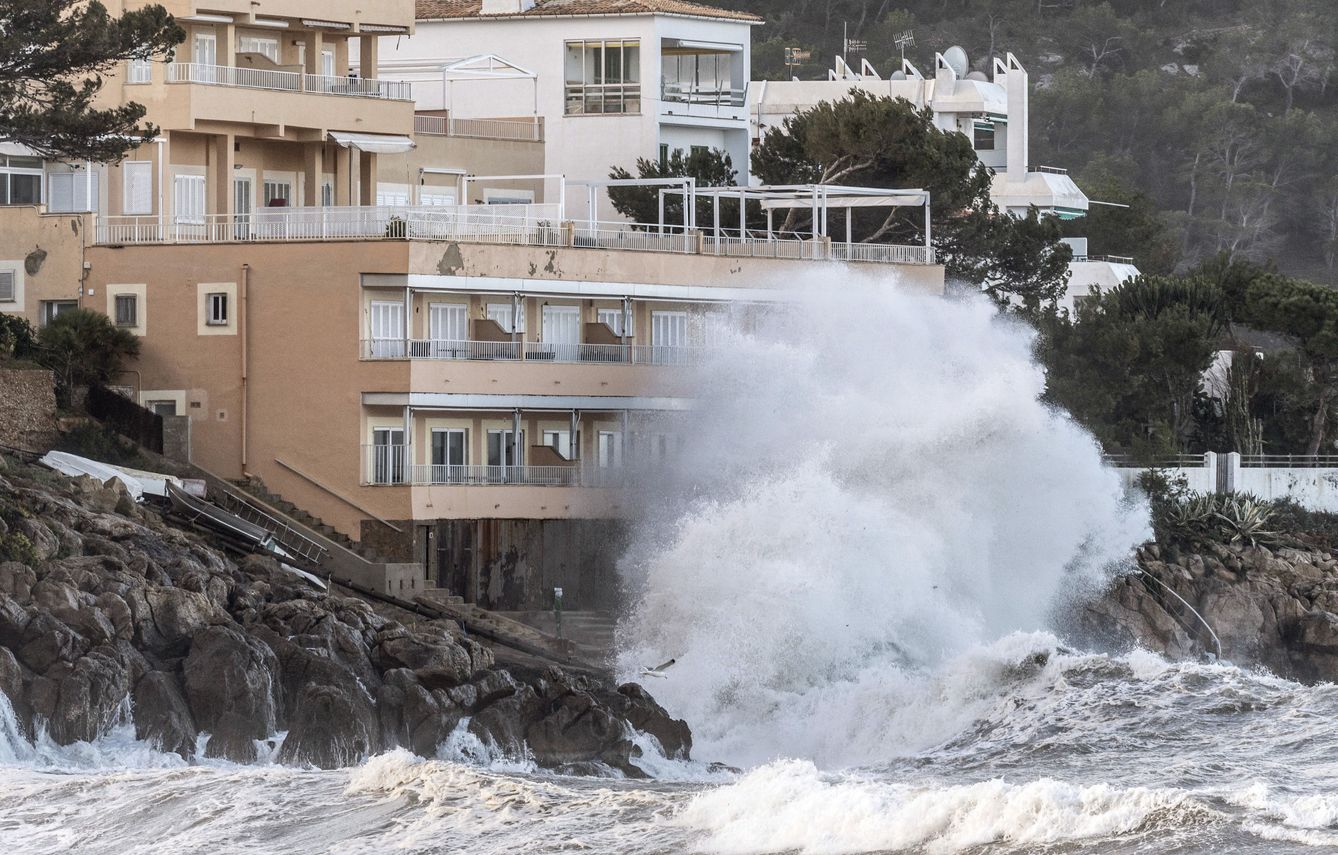 Los temporales marítimos están aumentando de intensidad en Baleares (EFE)