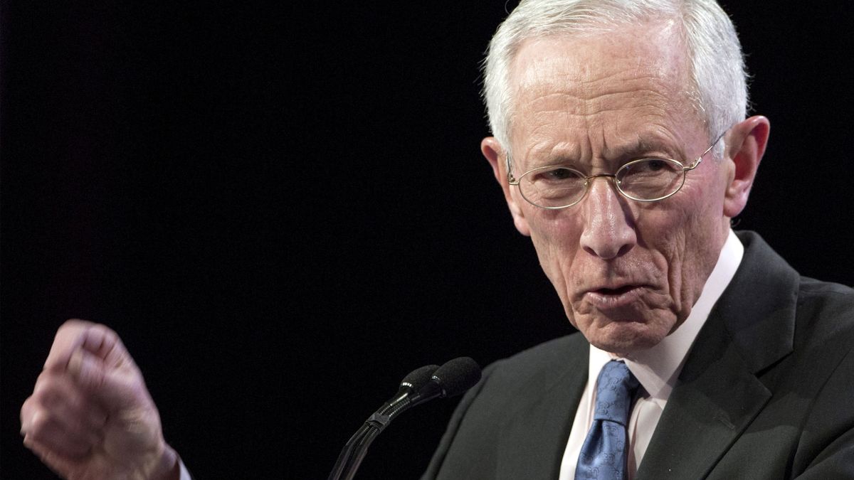 Fischer, número dos de la Fed, anuncia su dimisión por "razones personales"