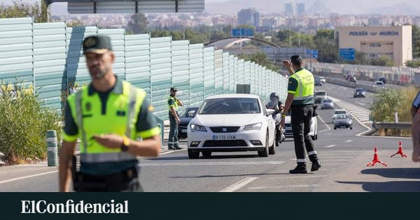La DGT pone en marcha una nueva campaña de vigilancia sobre distracciones al volante