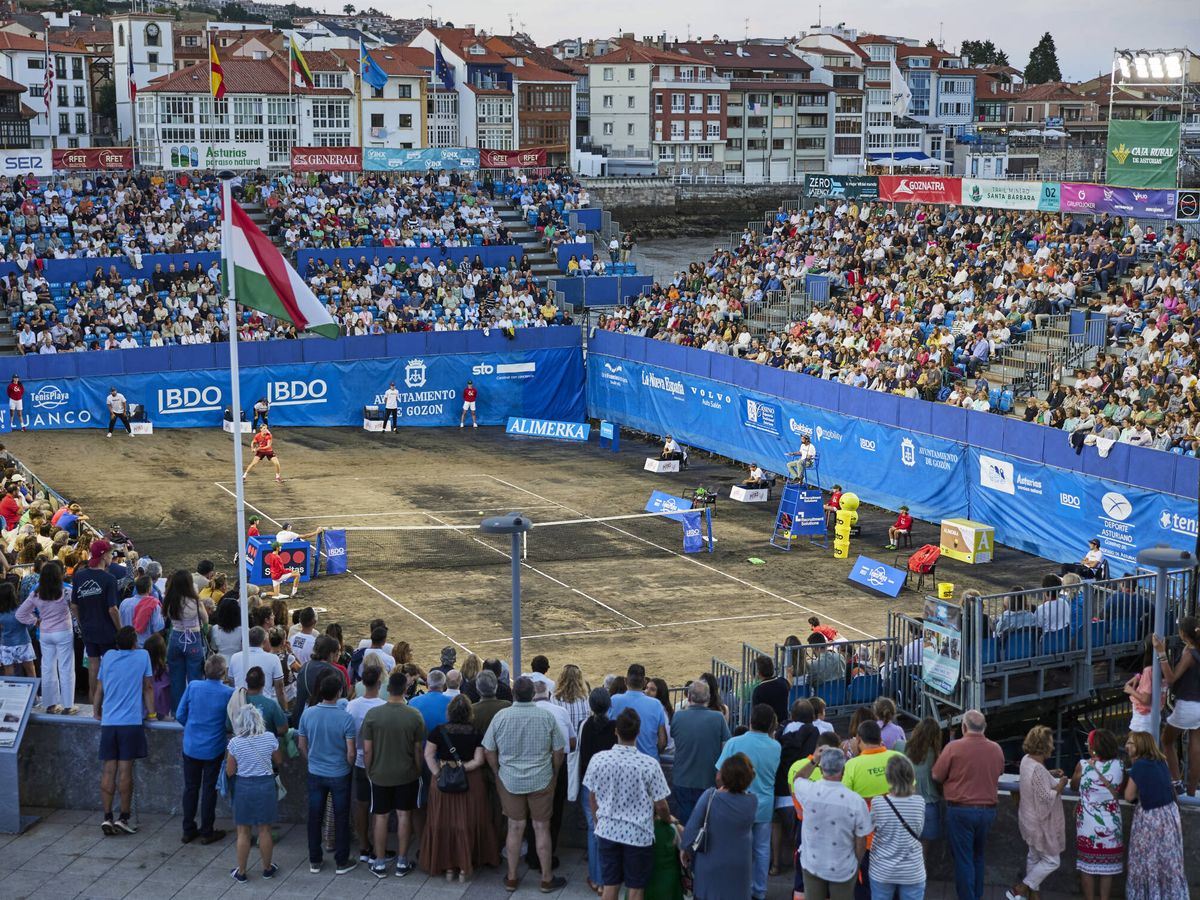 Foto: Foto de archivo del torneo (Tenis Playa Luanco)