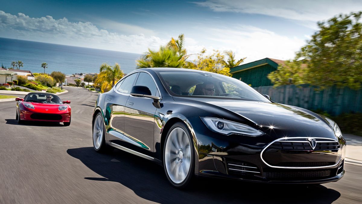 Tesla S: oleada de autocombustiones en el coche más seguro del mundo 