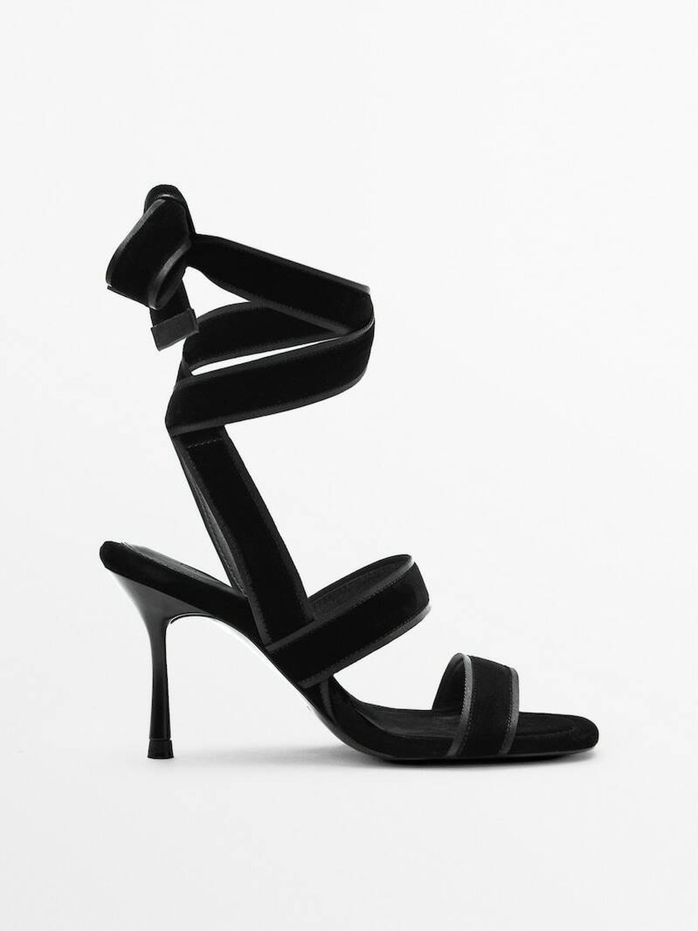 Sandalias elegantes. (Massimo Dutti/Cortesía)