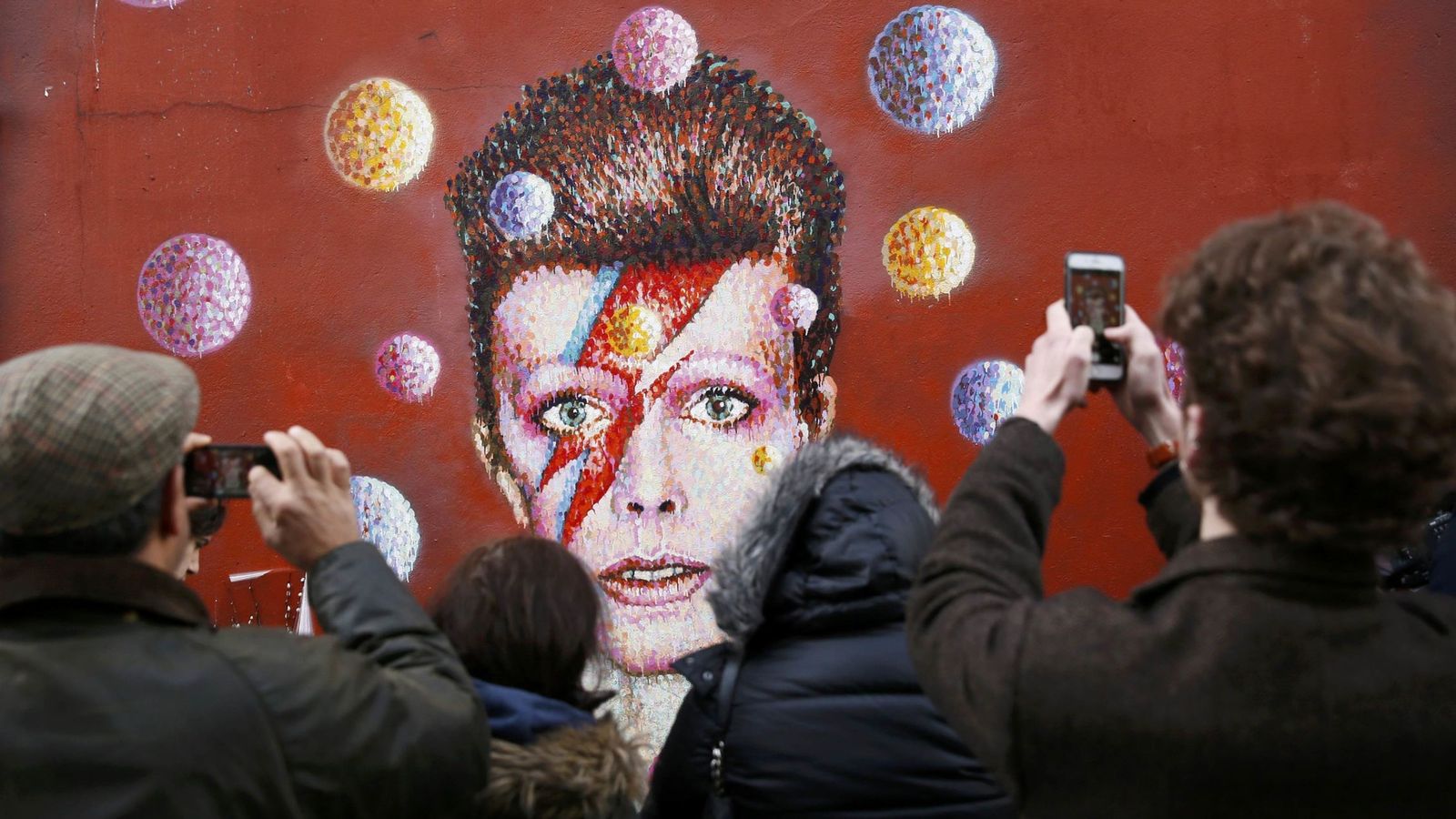 Foto: Homenajes a Bowie en Brixton (Reuters)