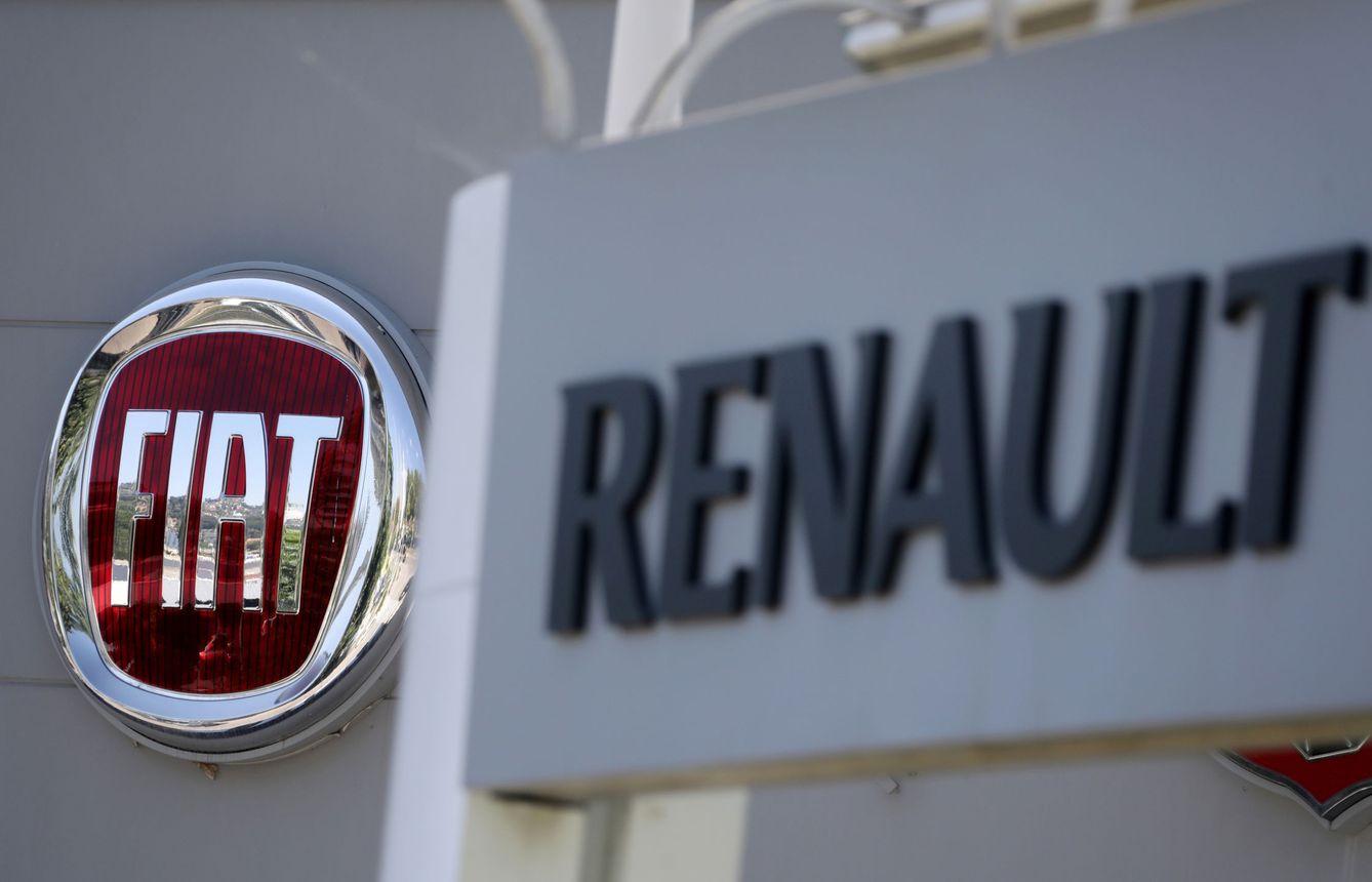 Los logos de Renault y Fiat en Niza, France, el 3 de junio de 2019. (Reuters)