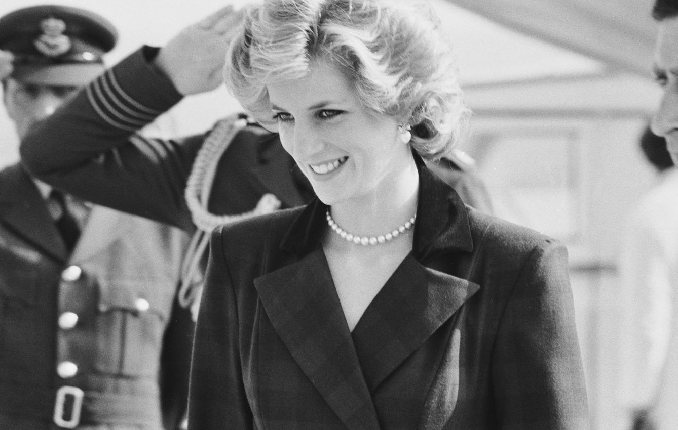 Diana, con una creación de Catherine Walker en 1985. (Getty)