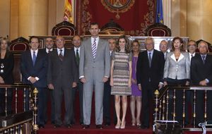 Noticia de El Príncipe Felipe 'evita' a Anasagasti en el Senado