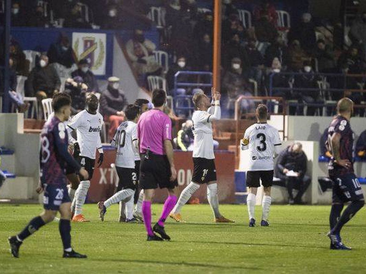 Foto: Imagen del Yeclano-Valencia de Copa disputado este jueves. (EFE)