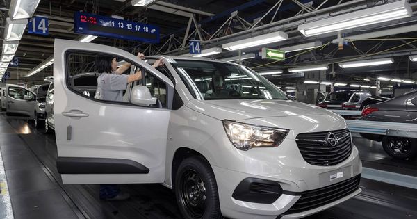 Foto: En Vigo se fabrica la tercera variante del comercial ligero de PSA, el Opel Combo desde finales de 2018. 