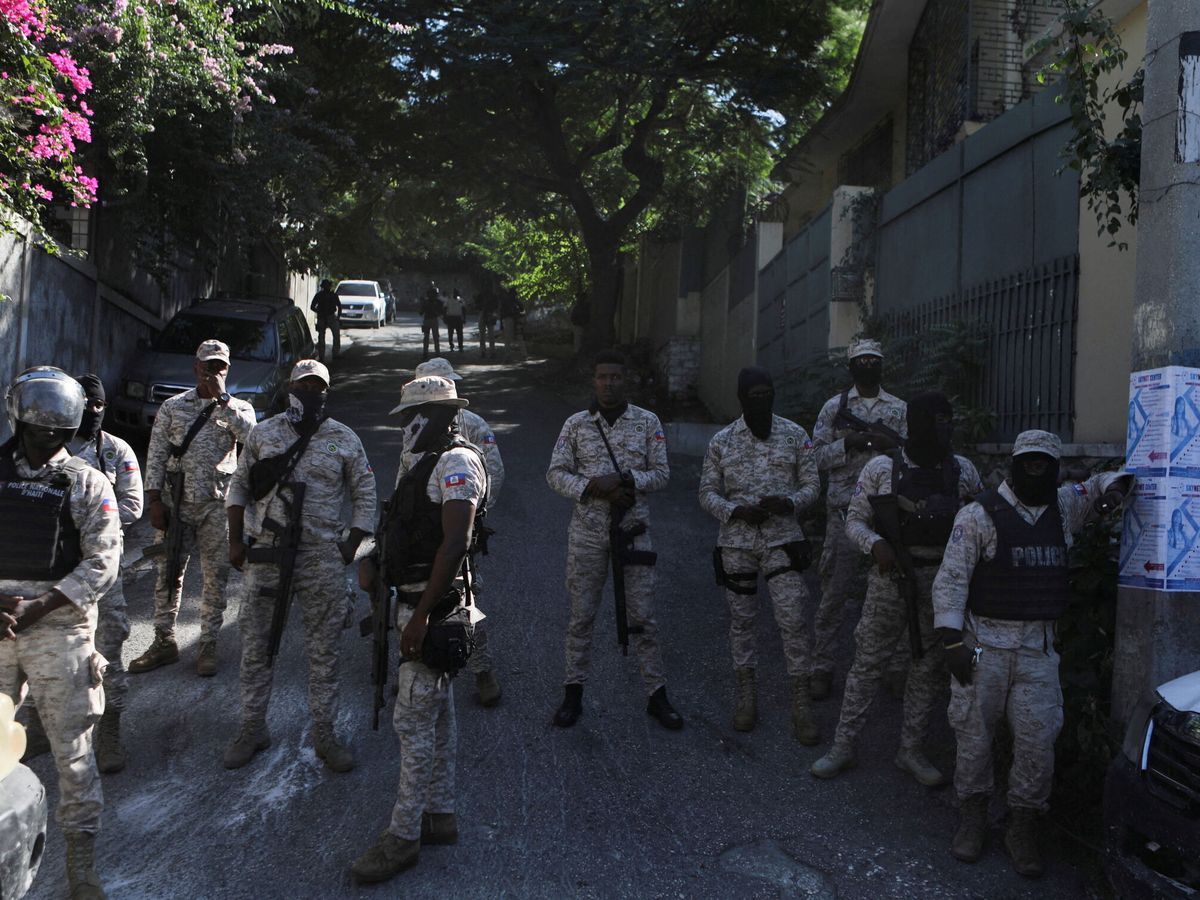 Foto: Agentes de Policía en Haití. (Reuters/Ralph Tedy Erol)